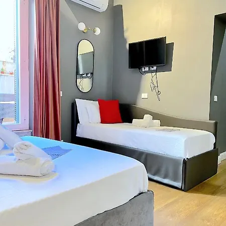 招待所 By Chloe 罗马