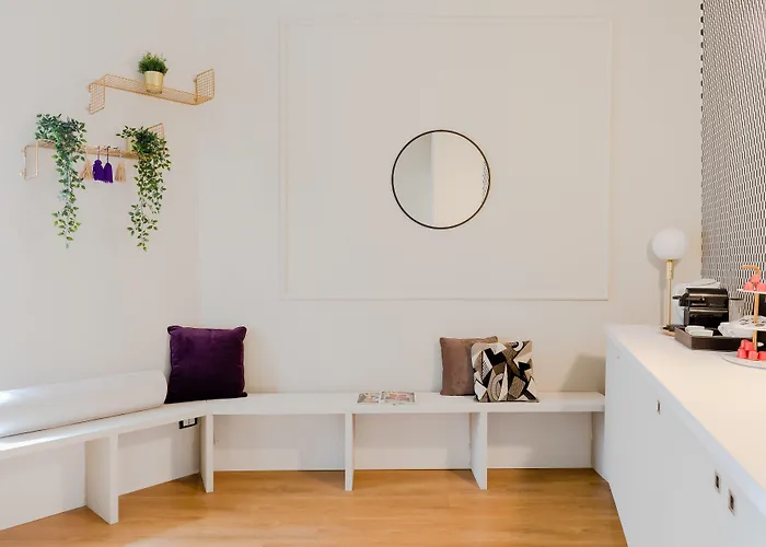 Pensión By Chloe Roma